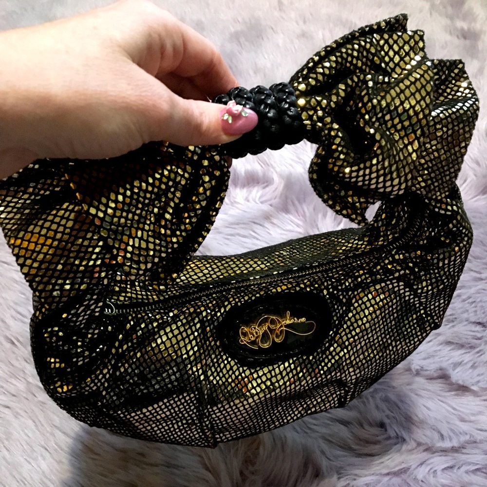 Betsey Johnson vintage gold bag! 💛 - Picture 2 of 8